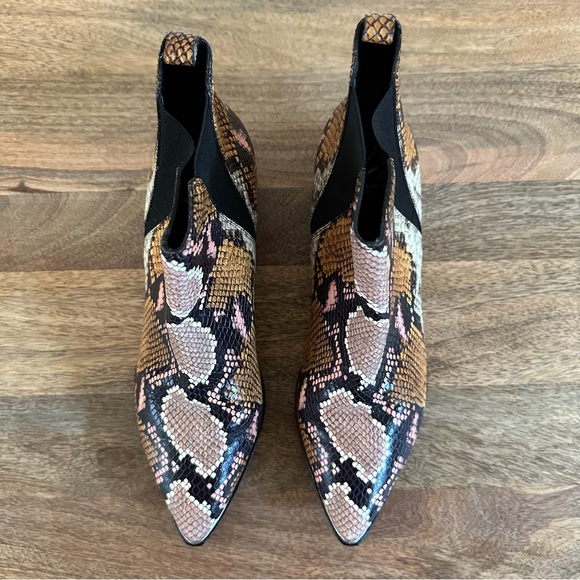 Marc Fisher Ltd Yale Chelsea Bronze Snakeskin Pointy Toe Bootie Sz 8 - Picture 2 of 7